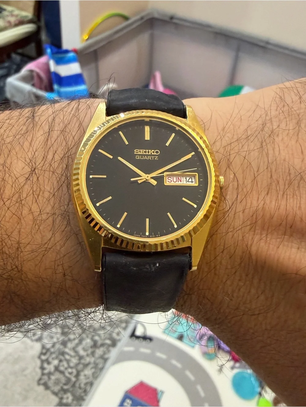 Vintage Seiko 7N43-8A10 Gold Tone Day Date Men Quartz Dress Watch
